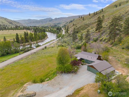 183 Twisp Carlton Rd, Carlton, WA, 98814-9011 | Card Image