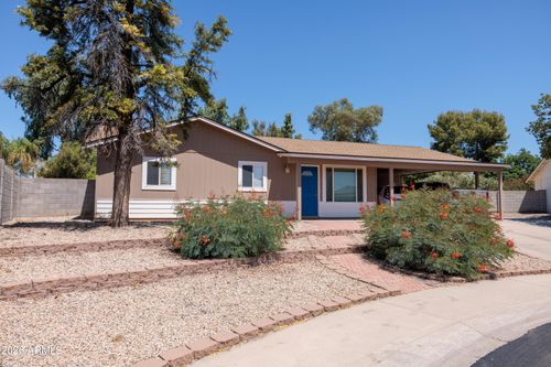 2526 E John Cabot Rd, Phoenix, AZ, 85032-1024 | Card Image