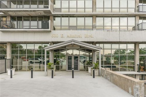 1802-600 Admiral Blvd, Kansas City, MO, 64106-1507 | Card Image