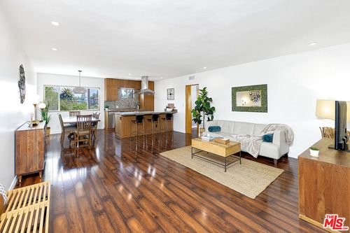 apt-302-2002 4th St, Santa Monica, CA, 90405-1134 | Card Image