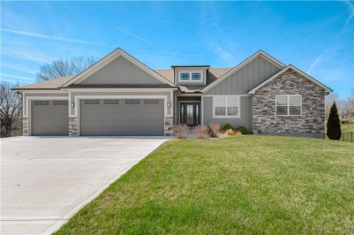 13504 Oakridge Dr, Kearney, MO, 64060-8336 | Card Image