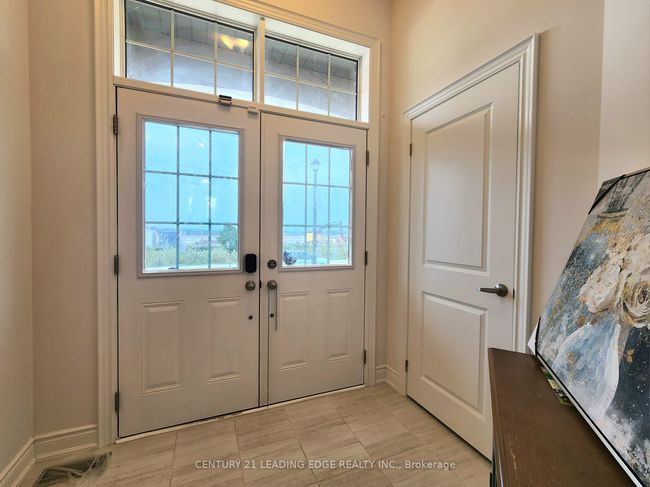 867 Fallis Line, House other with 4 bedrooms, 3 bathrooms and 4 parking in Millbrook ON | Image 4