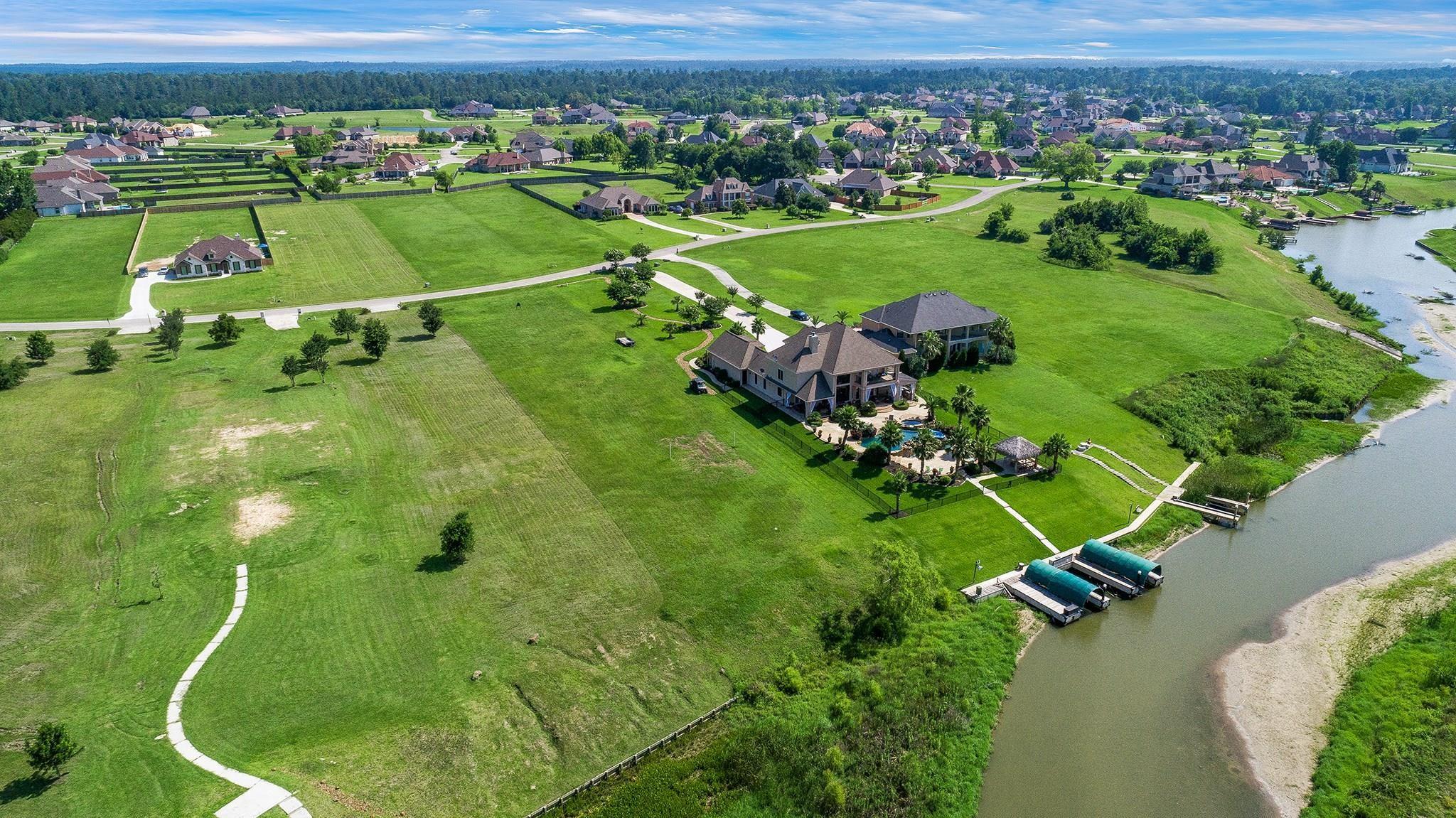 Land in Montgomery 4