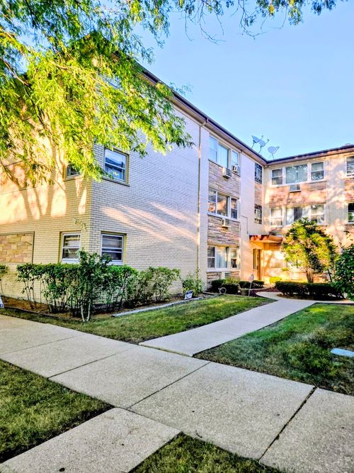 2a-4775 N Linder Avenue N, Chicago, IL, 60630 | Card Image