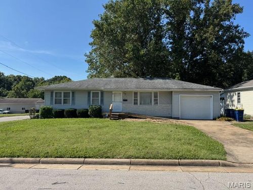 516 E 8th St, Washington, MO, 63090-2937 | Card Image