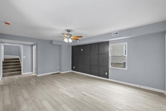 Living Room | Image 7