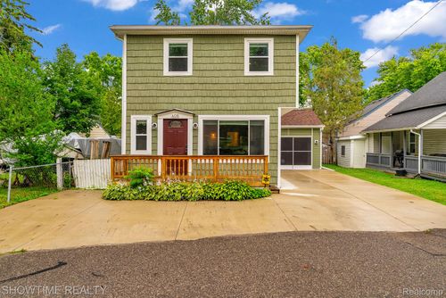 408 Conley St, Algonac, MI, 48001-1628 | Card Image