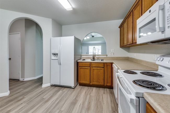 1514 Paint Brush Dr, House other with 3 bedrooms, 2 bathrooms and 2 parking in Lockhart TX | Image 9