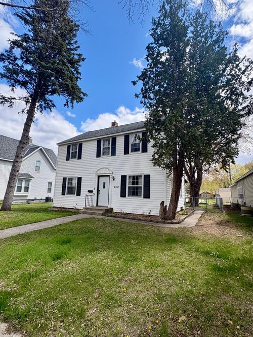 608 N 6th St, Montevideo, MN, 56265-1606 | Card Image