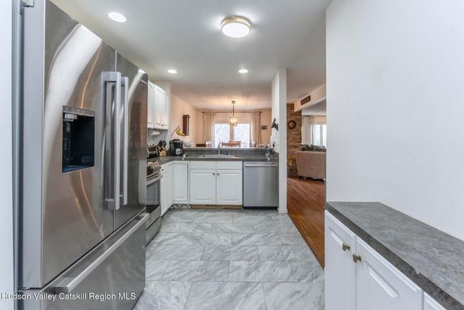 217 Aspen Ter, Townhouse with 2 bedrooms, 3 bathrooms and null parking in Poughkeepsie NY | Image 16