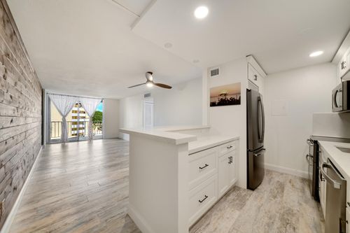 407-88500 Overseas Hwy, Tavernier, FL, 33070 | Card Image