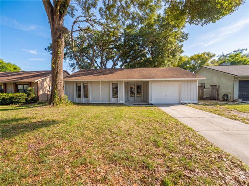 3622 Shady Grove Circle, ORLANDO, FL, 32810 | Card Image