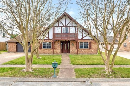 7304 Oneil Dr, Harahan, LA, 70123-4845 | Card Image