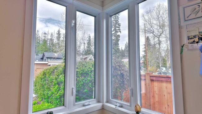 1001 9 Avenue, House other with 4 bedrooms, 2 bathrooms and 4 parking in Canmore AB | Image 19