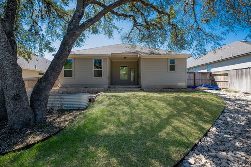 3935 Brazos Bnd, San Antonio, TX, 78245-5001 | Card Image