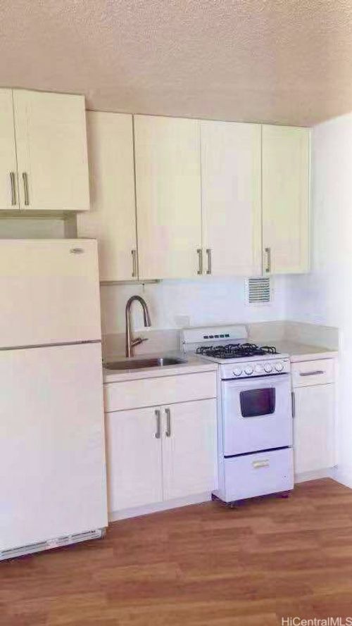 1904-750 Amana St, Honolulu, HI, 96814-5021 | Card Image