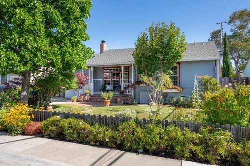 1131 Hawthorne Dr, San Mateo, CA, 94402-1976 | Card Image