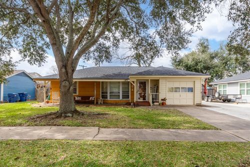 204 S Mattson St, West Columbia, TX, 77486-3410 | Card Image