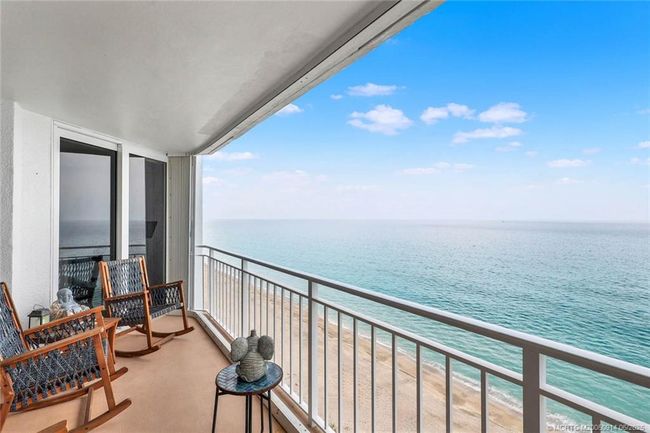 APT-1204 - 9600 Ocean Dr, Condo with 2 bedrooms, 2 bathrooms and null parking in Jensen Beach FL | Image 30