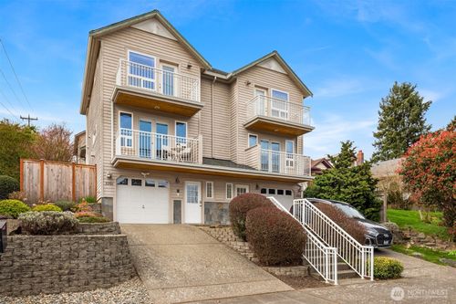 3201 23rd Ave W, Seattle, WA, 98199-2310 | Card Image