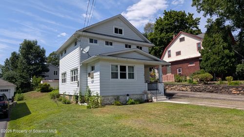 212 W Grove St, Clarks Summit, PA, 18411-2022 | Card Image
