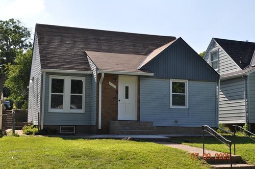 4004 19th Ave S, Minneapolis, MN, 55407-3402 | Card Image