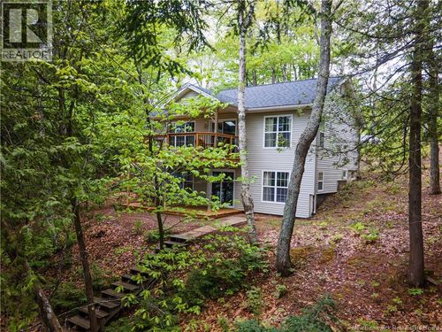 16 Phyllis Lane, Belyeas Cove, NB, E5T1L3 | Card Image