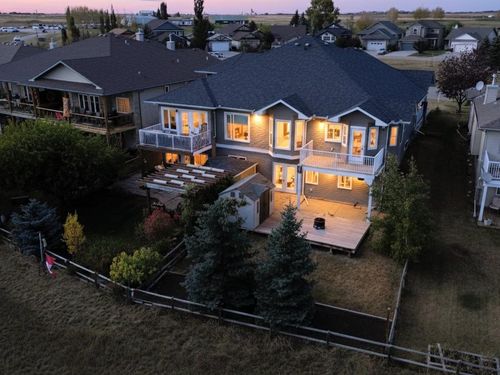 {{alt}} | Card Image