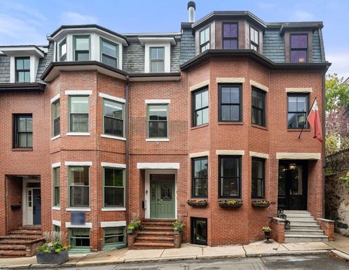 15 Lawnwood Pl, Boston, MA, 02129-3031 | Card Image