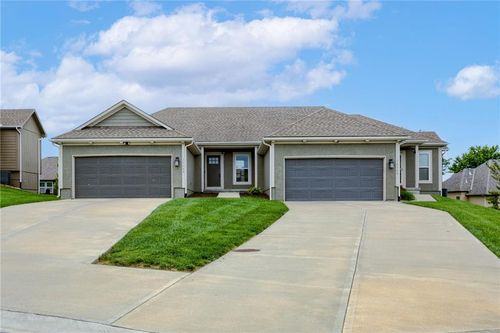 14145 Amanda Ln, Basehor, KS, 66007-5259 | Card Image