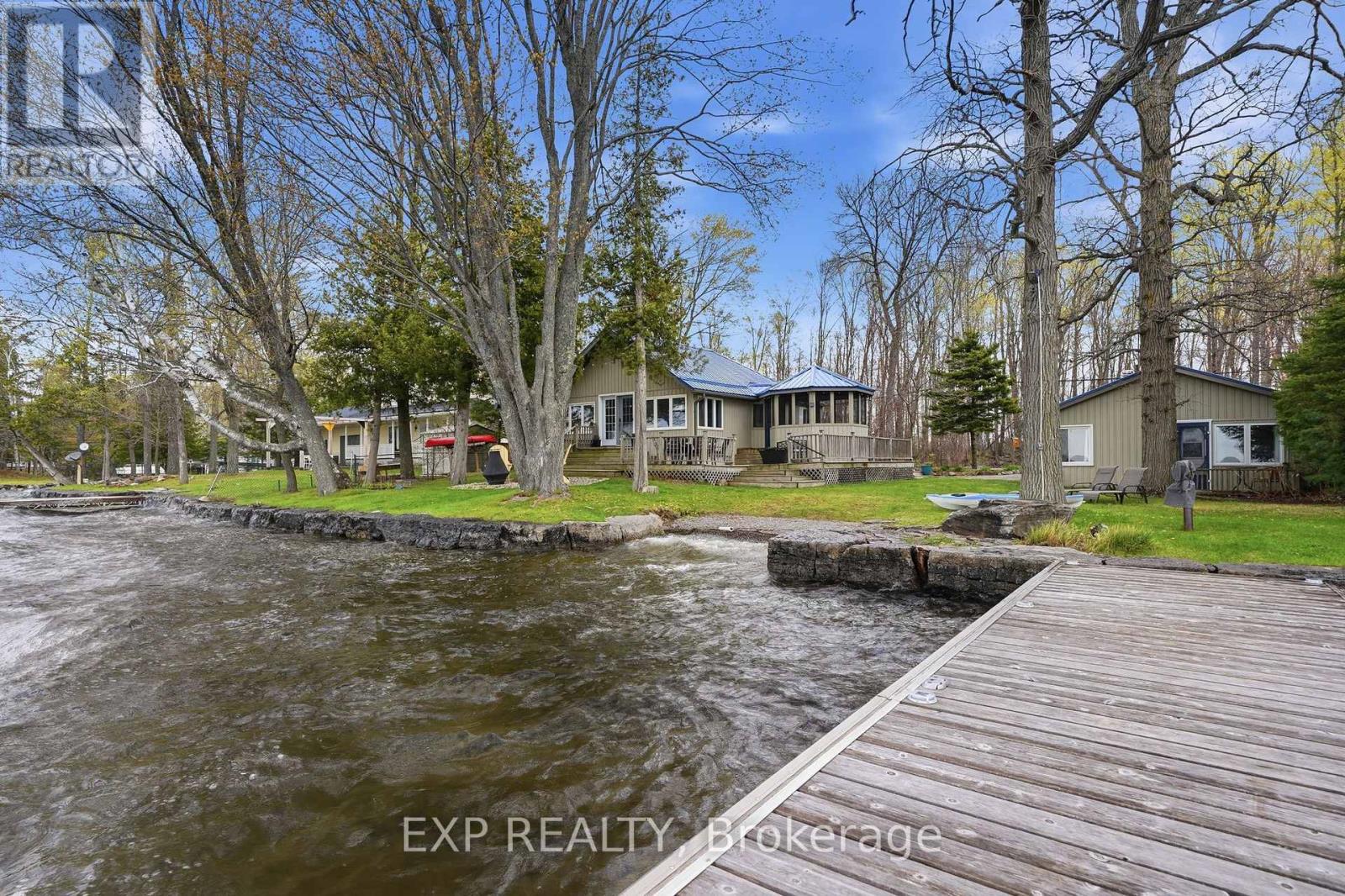 Residential in Havelock-Belmont-Methuen (Belmont-Methuen) 2