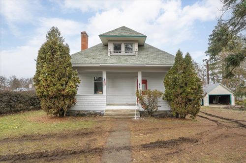 417 C St, Cheney, WA, 99004-1767 | Card Image