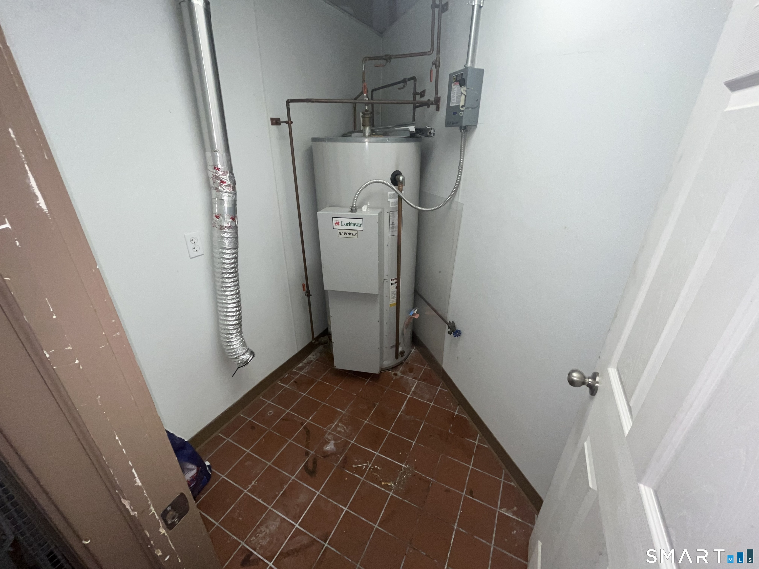 Commercial Lease in Torrington 5