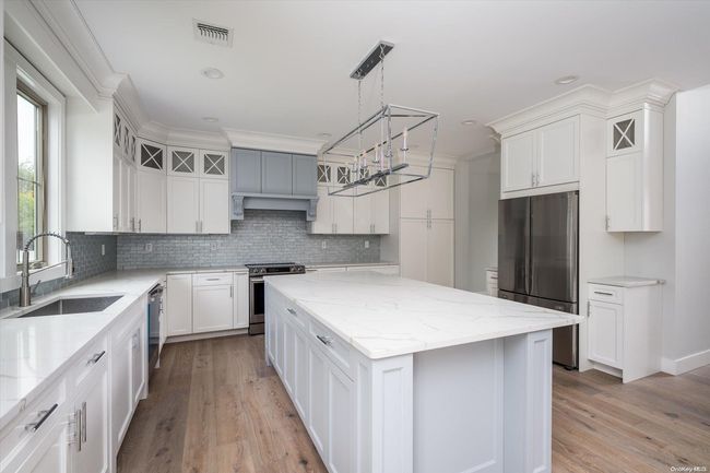 3 Georgia Ln, House other with 6 bedrooms, 5 bathrooms and null parking in Plainview NY | Image 4