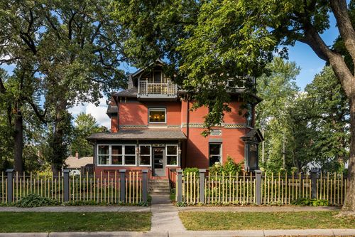 2199 1st St, White Bear Lake, MN, 55110-3462 | Card Image