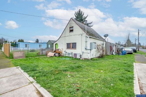 588 W Rose St, Lebanon, OR, 97355-2624 | Card Image