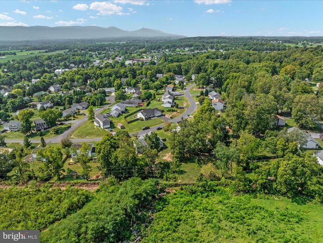 141 Black Oak Dr, House other with 4 bedrooms, 3 bathrooms and null parking in MAURERTOWN VA | Image 49