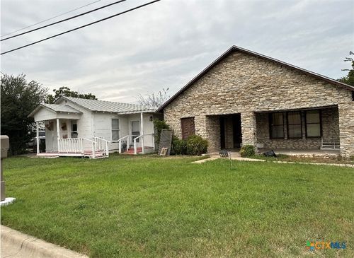 310 W Avenue A, Copperas Cove, TX, 76522-1614 | Card Image
