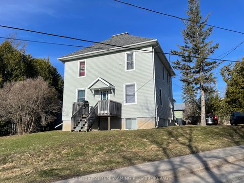 68 Wellington St S, New Liskeard, ON, P0J1P0 | Card Image
