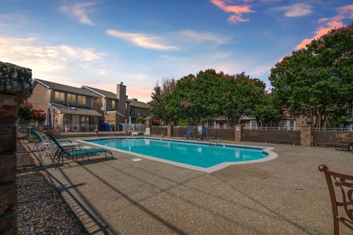 12 Magnolia Sq, Clarksville, TN, 37043-6517 | Card Image