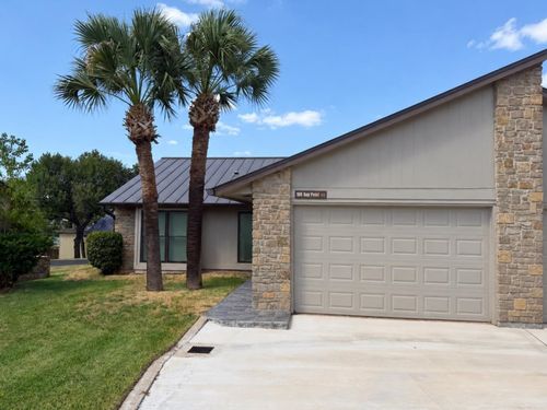 100 Bay Point Dr, Horseshoe Bay, TX, 78657-6090 | Card Image