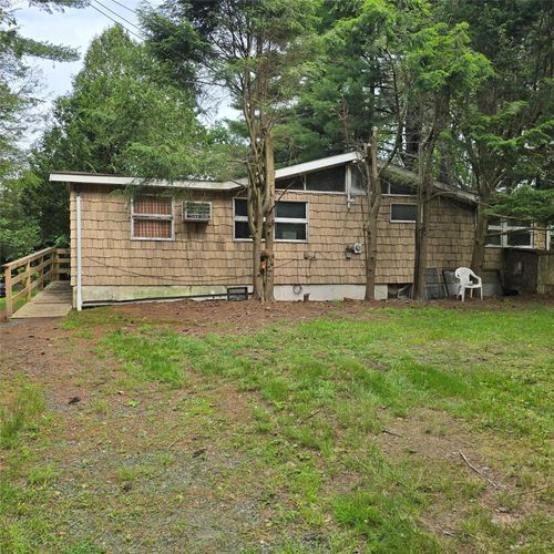 11 Ann Ln, Mountain Dale, NY, 12763-5201 | Card Image