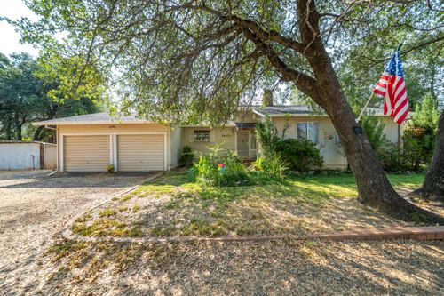 16433 China Gulch Dr, Anderson, CA, 96007-8507 | Card Image