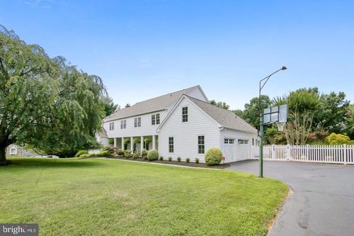 13416 Straw Bale Ln, Darnestown, MD, 20878-3968 | Card Image
