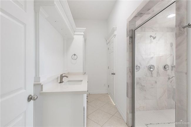 302 W Sugarcane Dr, House other with 3 bedrooms, 3 bathrooms and 2 parking in Weslaco TX | Image 12
