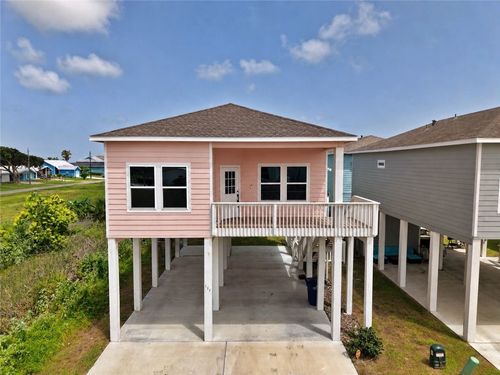 111 Red Sea, Rockport, TX, 78382-3777 | Card Image