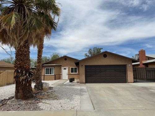 317 Valley St, Ridgecrest, CA, 93555-4414 | Card Image