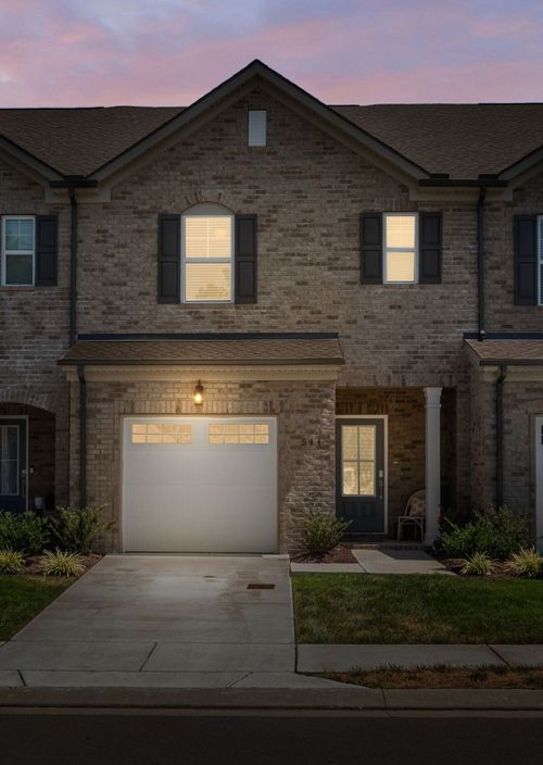 544 Medwyk Dr, Lebanon, TN, 37090-2401 | Card Image