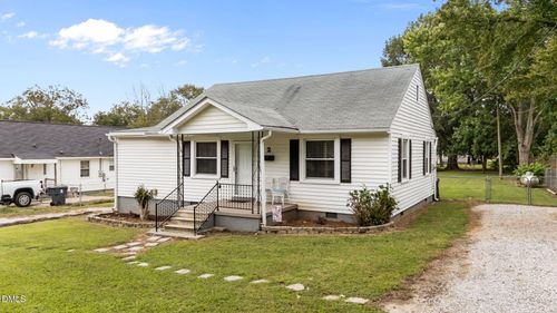 2 Dover St, Franklinton, NC, 27525-1212 | Card Image