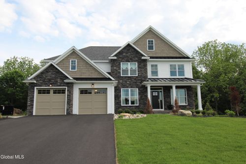 17 Wyatt'S Way, Clifton Park, NY, 12065 | Card Image